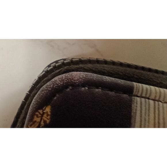 BETSEY JOHNSON Xokara French Dining Medium Zip-Around Wristlet - Picture 7 of 9